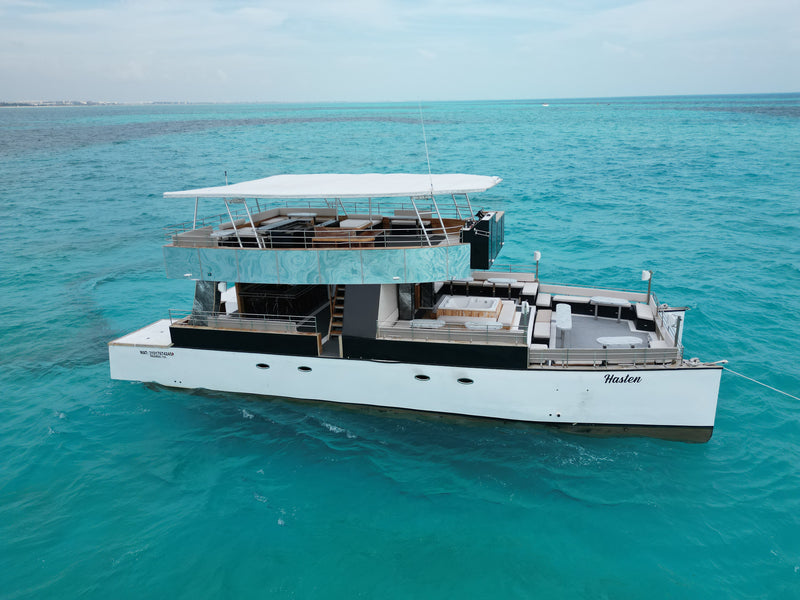 60 FT - CATAMARAN - MDST - UP TO 95 PAX - STARTING FROM $ 75,000 MXN